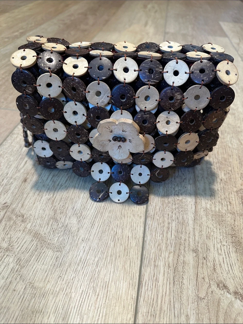 Coconut Shell Button Purse - Picture 5 of 7